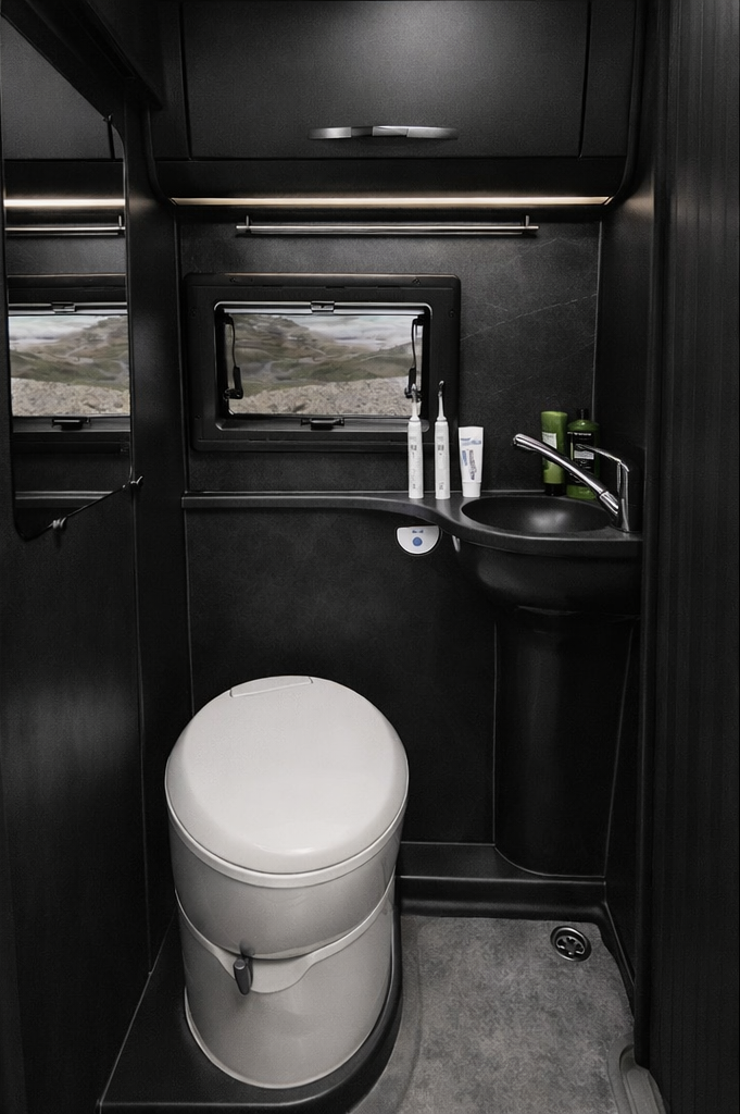 Wiemobil 640RD Black Edition (4)
